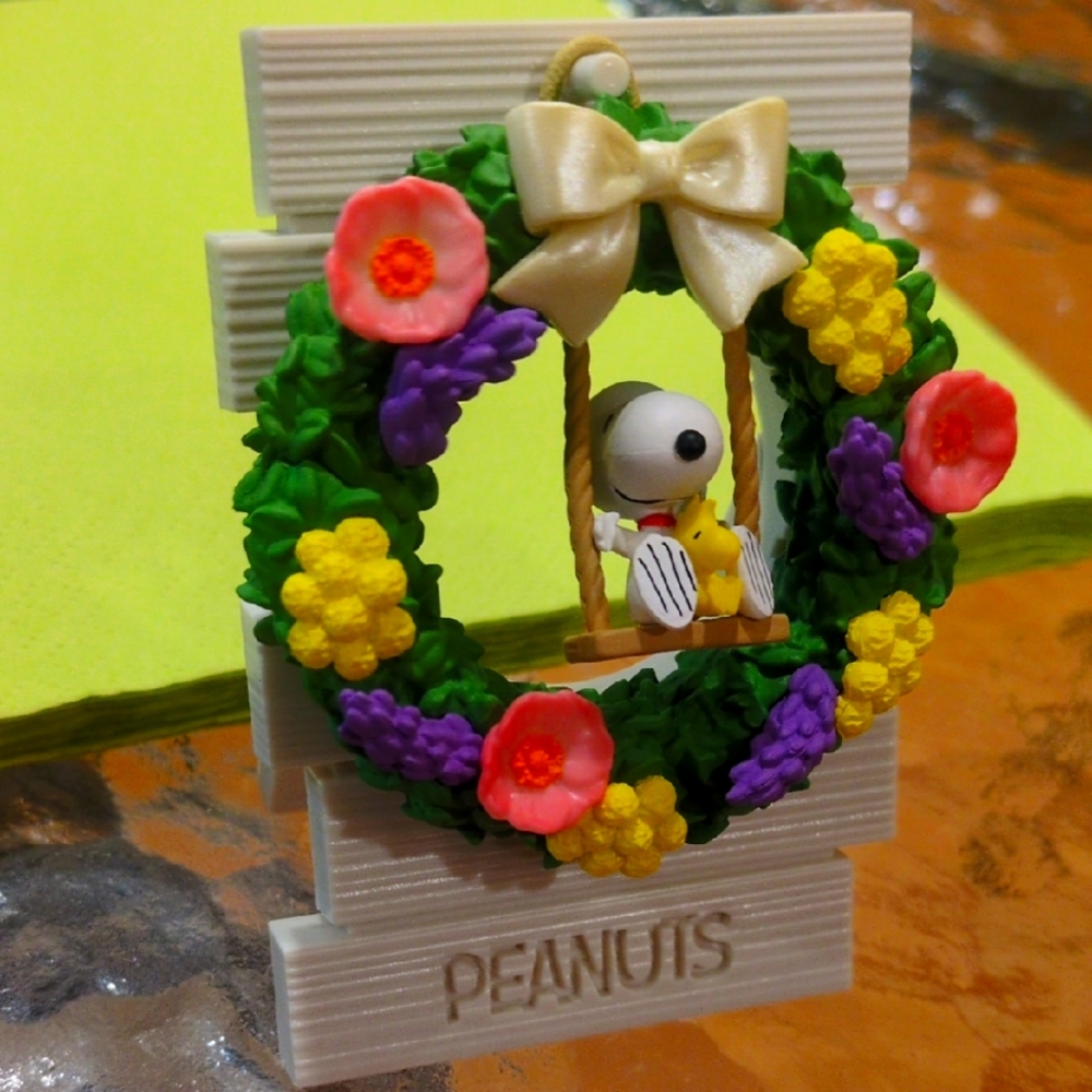 Peanuts Snoopy Wreath Ornament - Blind box